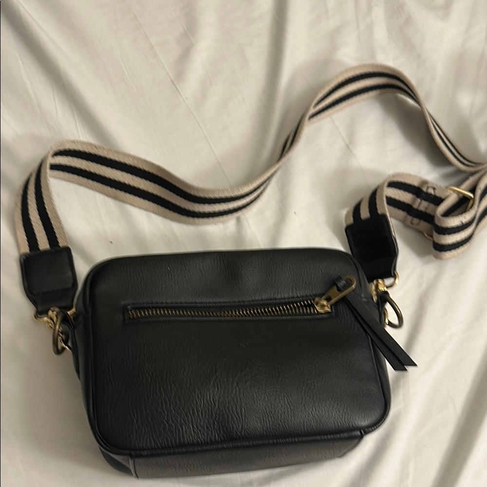 Universal Thread Black Crossbody Bag with Gold Accents